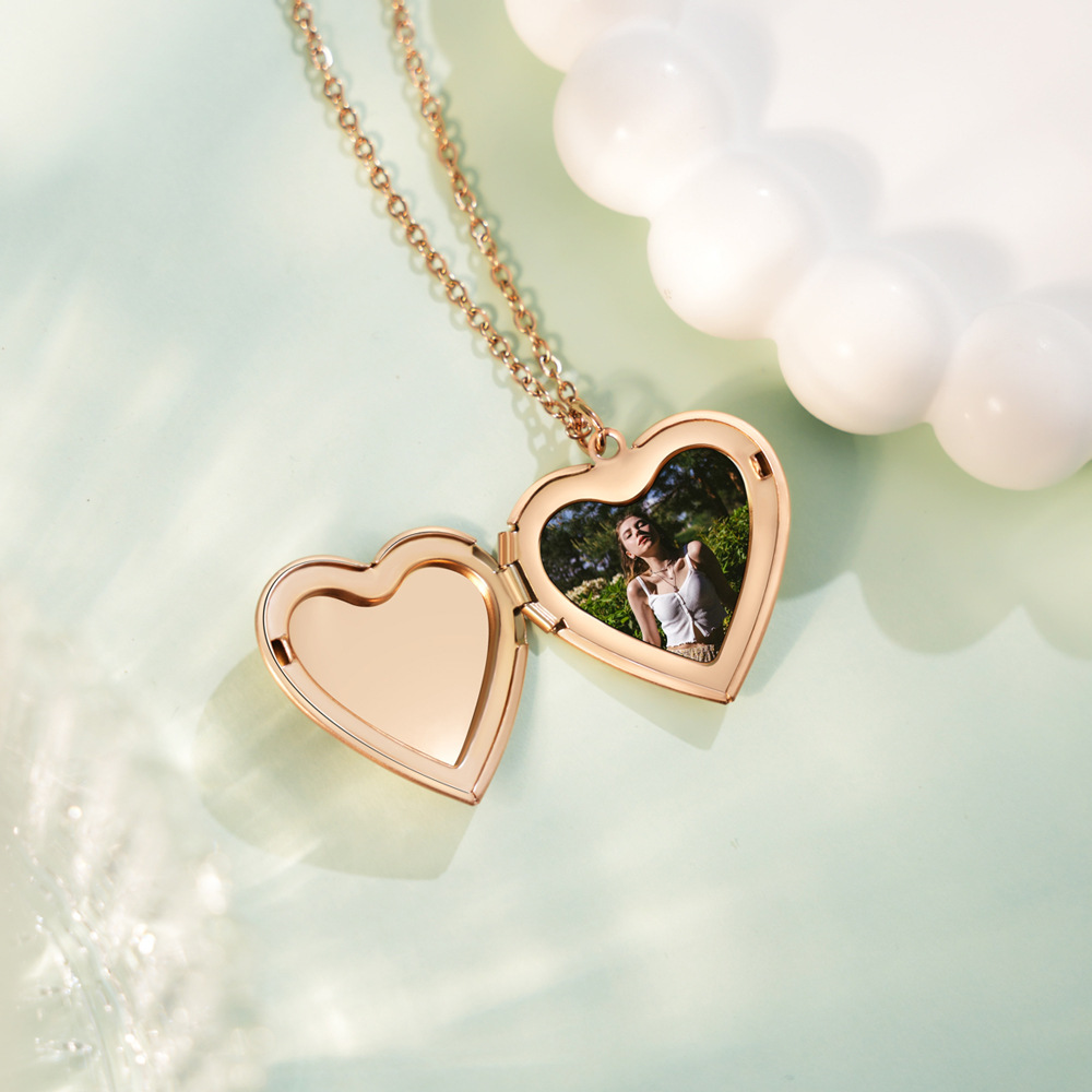 Silver Color Love Heart Photo  - Heart Locket Necklace Photo ulasan dan harga